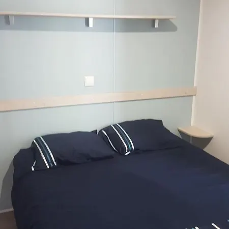 بيت للعطل Natur Camping Bungalow T2 - 10 *