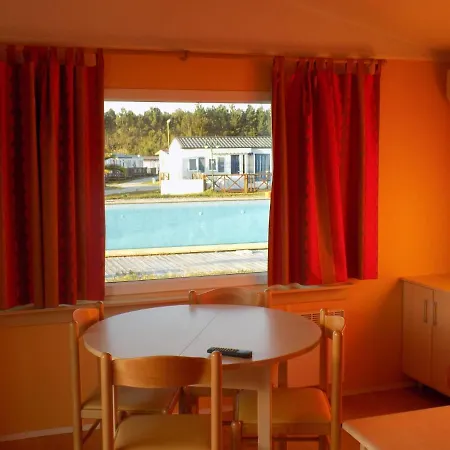 Natur Camping Bungalow T2 - 10 بيت للعطل باتاياس